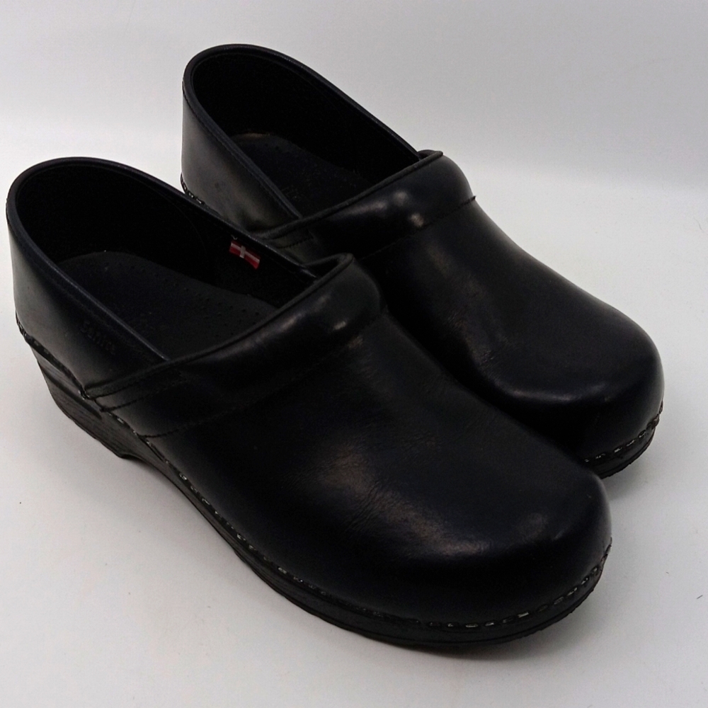 SANITA LEATHER CLOGS